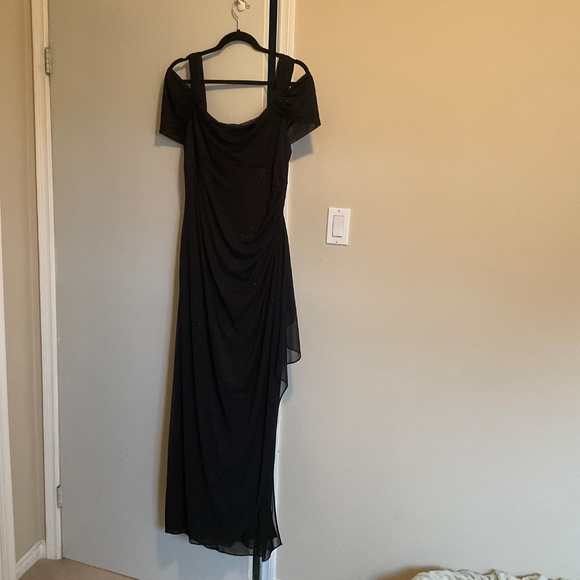 NWT Alex Evenings formal long dress black glitter sheer size 14. - Picture 4 of 10
